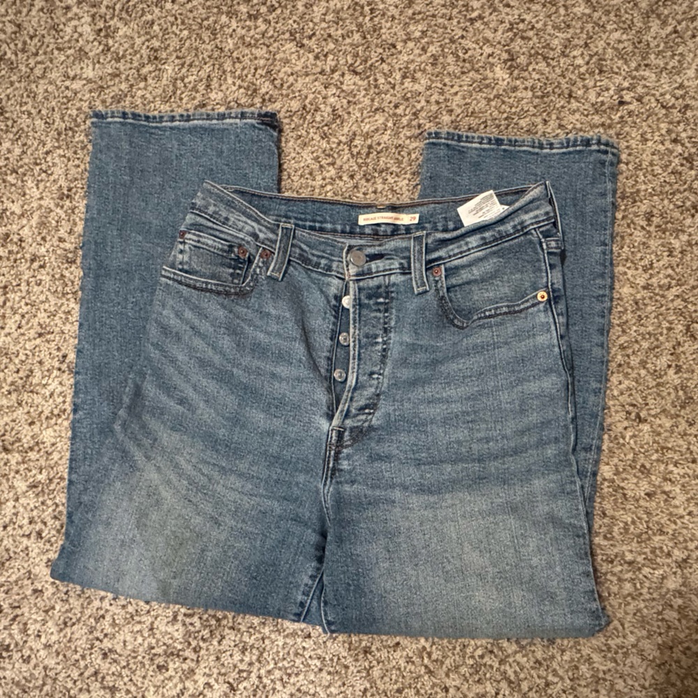 Levi’s ribcage straight ankle jeans